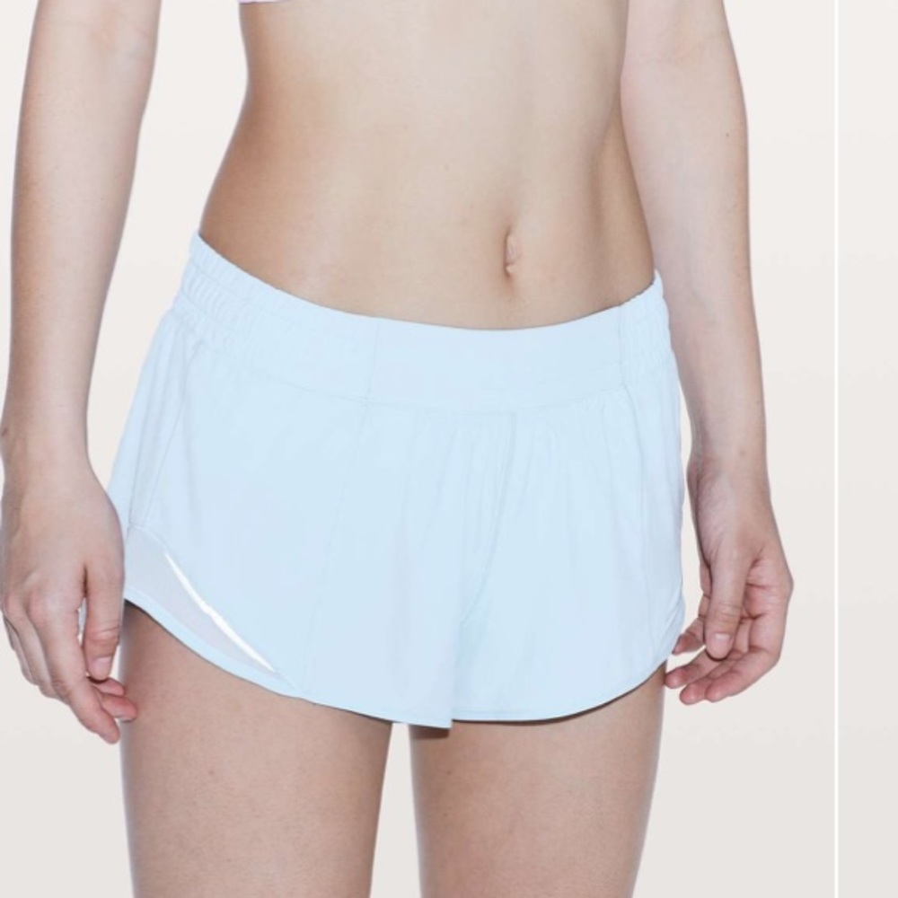 Lululemon hotty hot 2.5’ short
